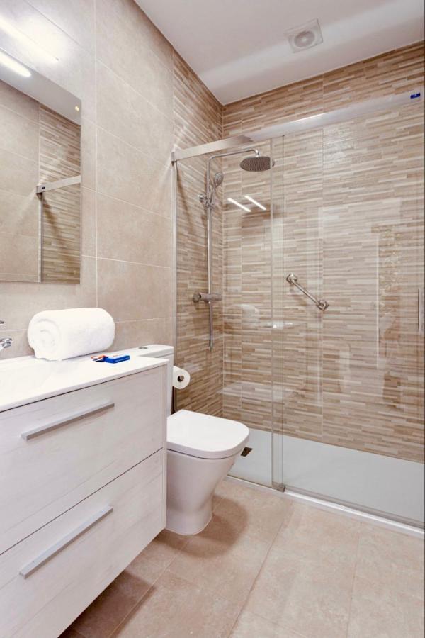 Downtown Plaza Apartment